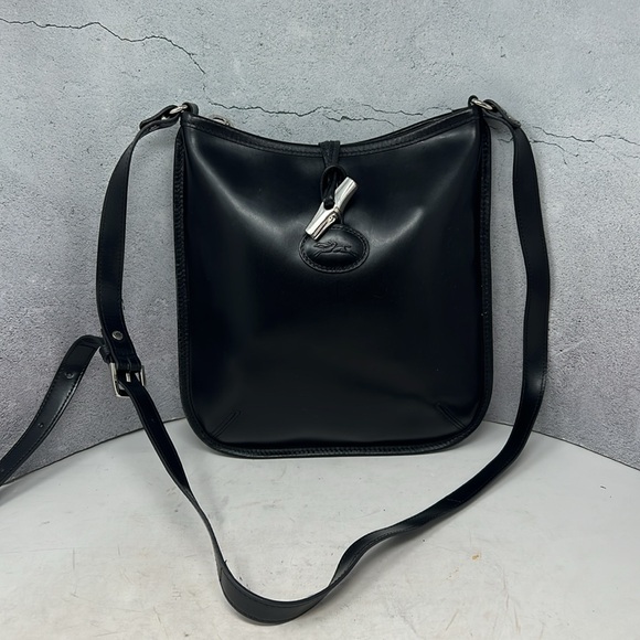 Black Longchamp Leather Crossbody.  EUC. - Picture 4 of 13